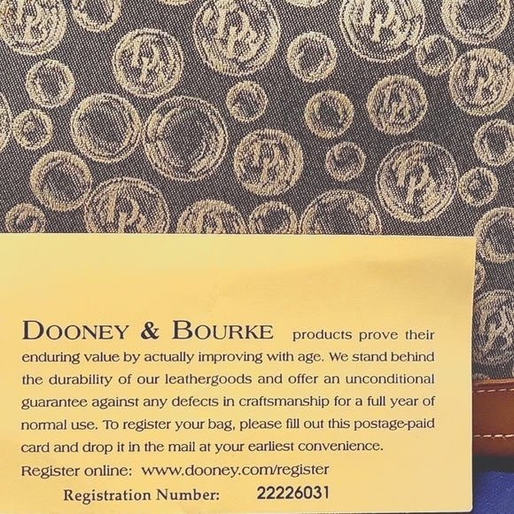 Dooney & Bourke Bubble Logo Print w/Dustbag - Picture 2 of 15